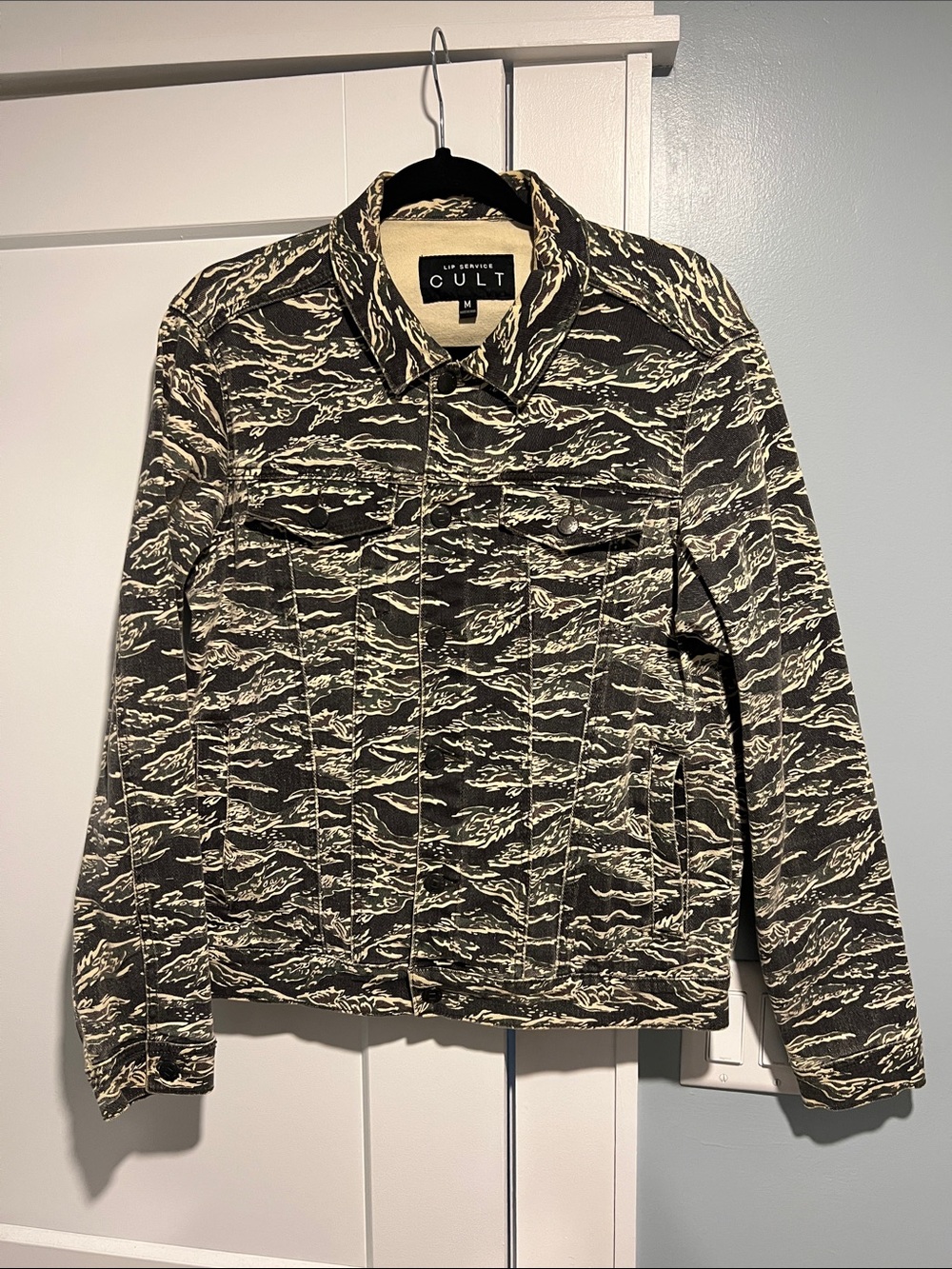 Lip Service Black and Cream Patterned Shirt Jacket